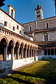 Verona, Cattedrale di San Zeno, la basilica vista dal chiostro